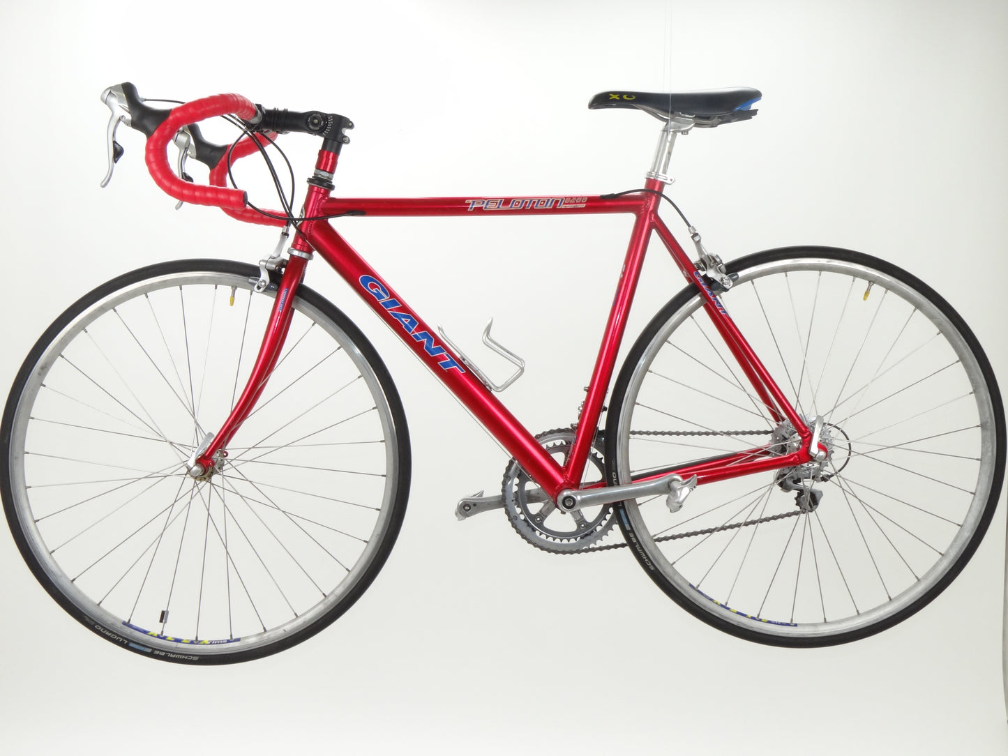 Giant Peloton 8200