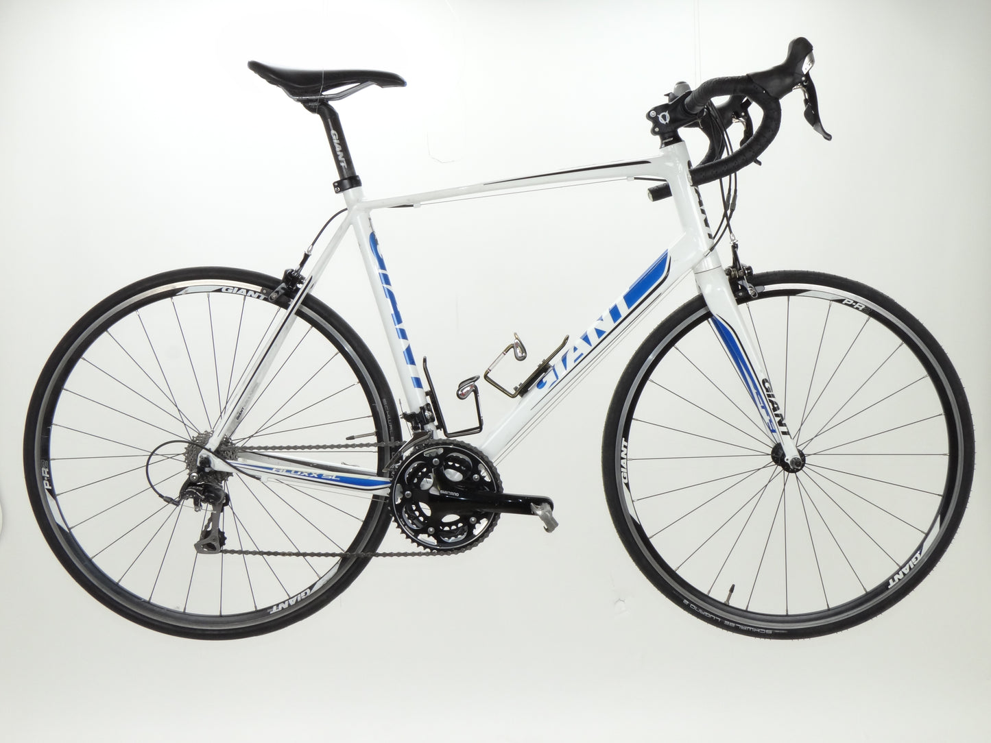 Giant Defy