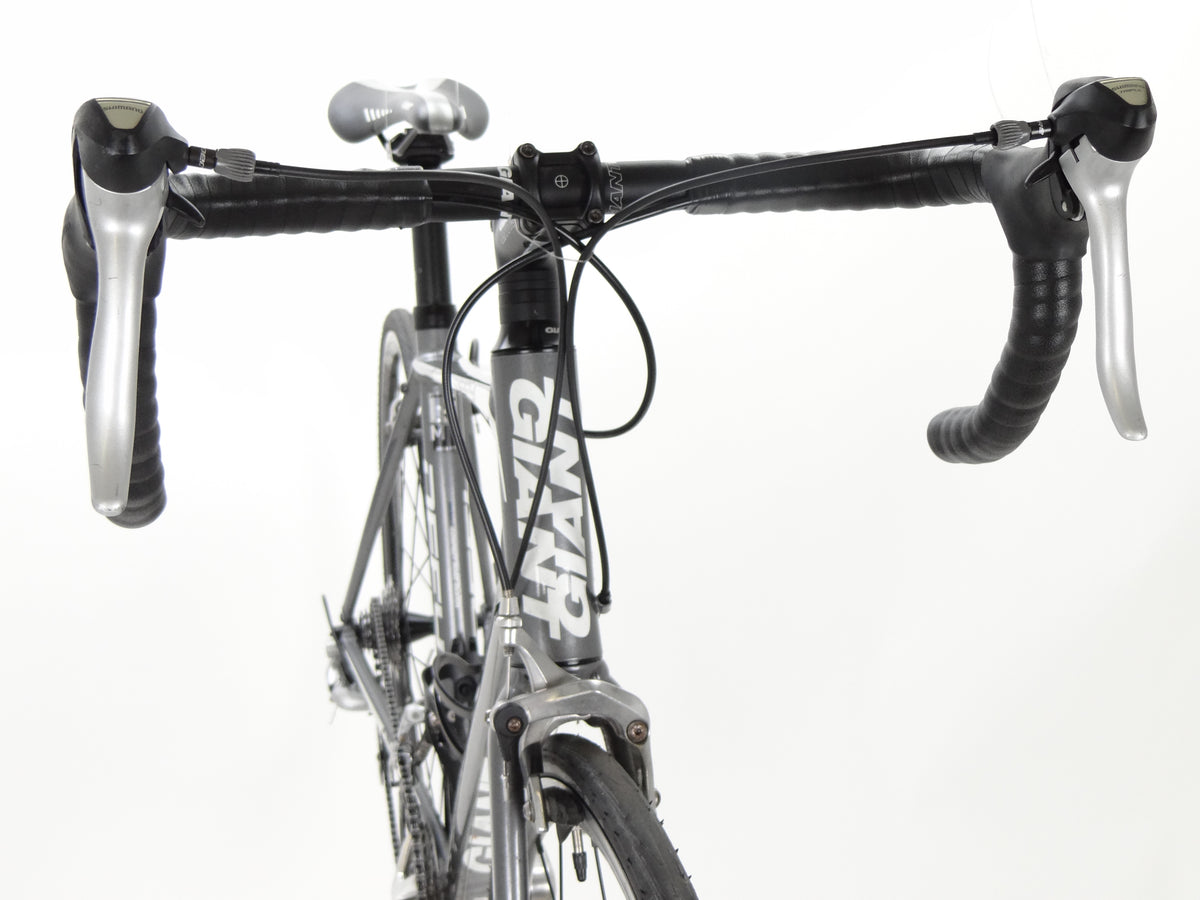 Giant Defy