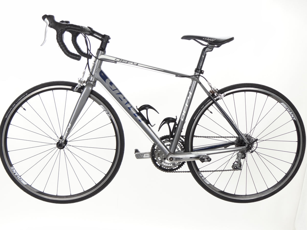 Giant Defy