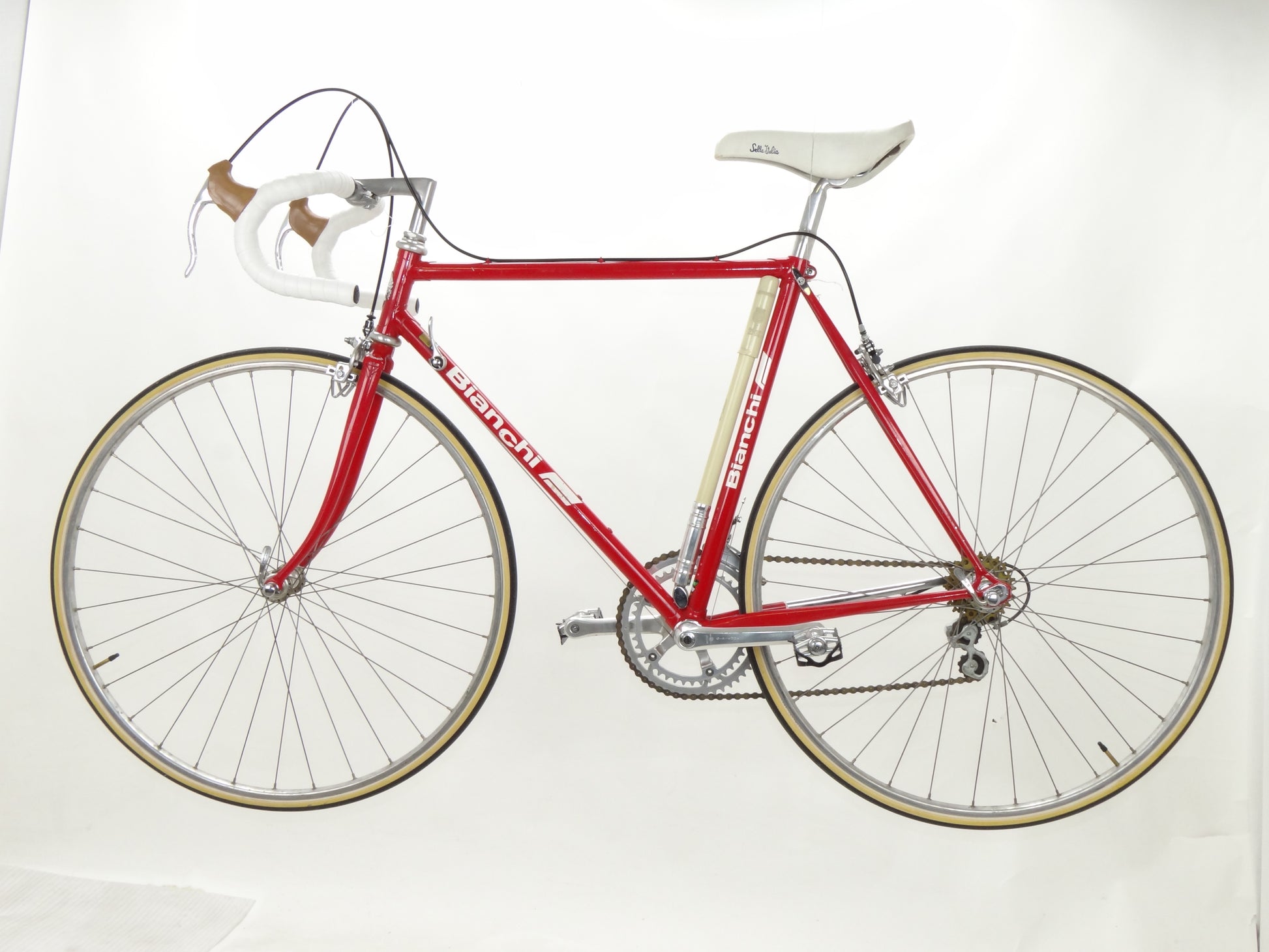 bianchi rennrad retro rot Bianchi Rekord 858 – Der ReCyclist